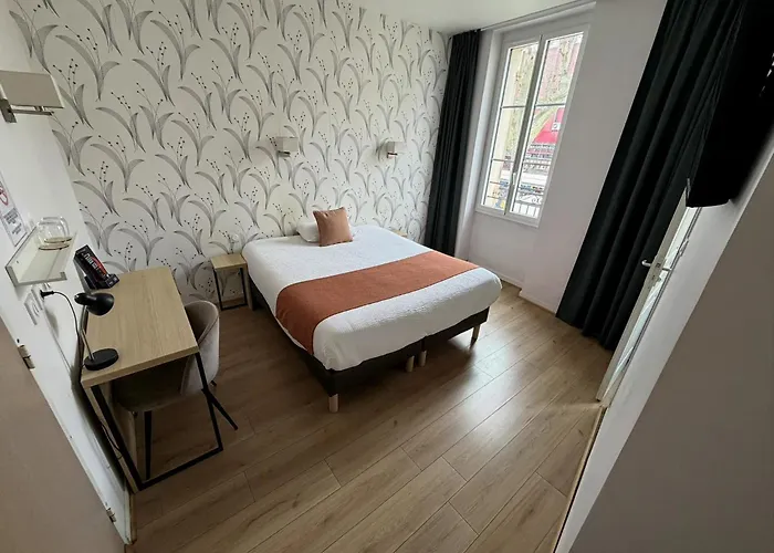 Hôtel pour familles: Hôtel les Platanes