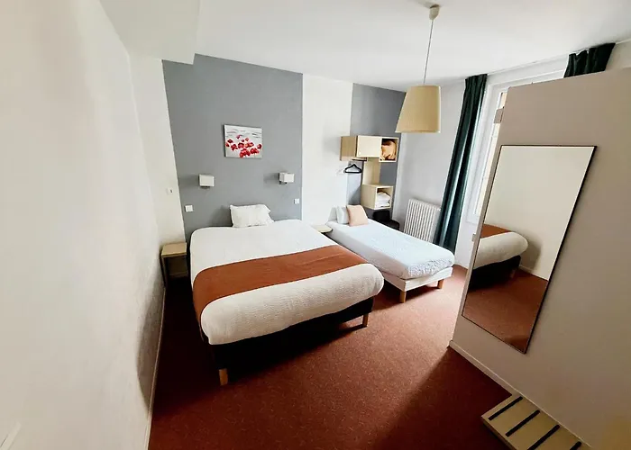 Hôtel pour familles: Hôtel les Platanes