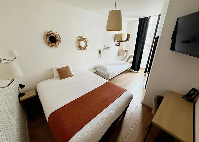 Hôtel pour familles: Hôtel les Platanes