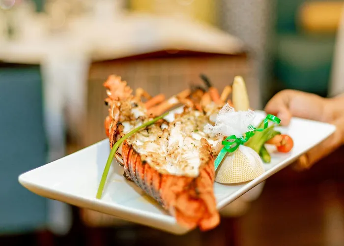 Luxury hotel only: Dar Es Salaam Serena Hotel