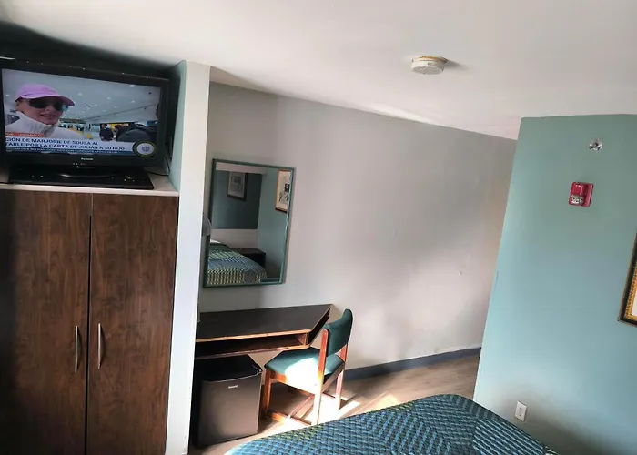 Motel: Budgetel Inn Birmingham