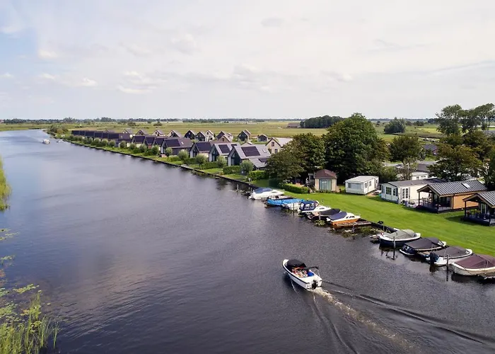 Tussen De Diepen
