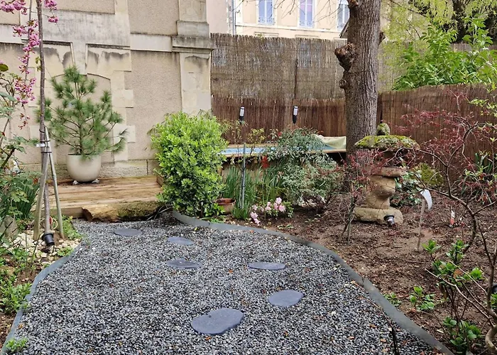 Bonjour Guesthouse