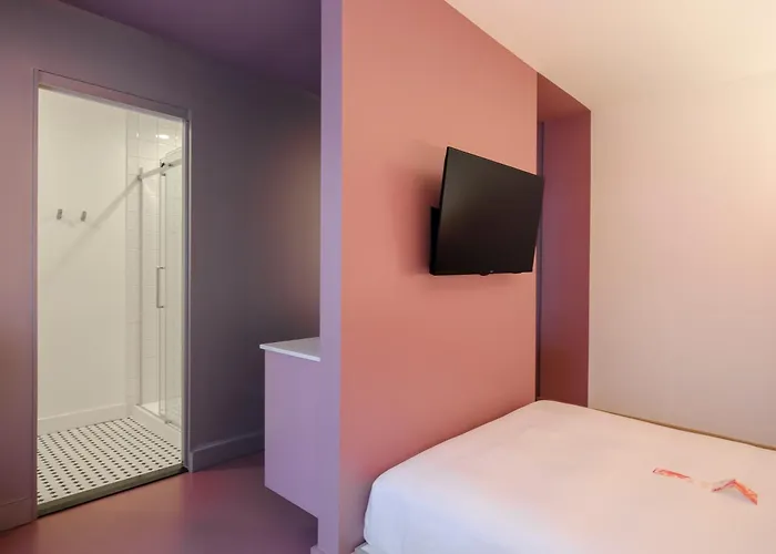 Rose - Hôtel Invisible