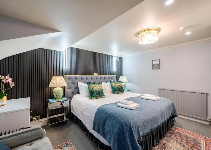 Waterhead Rooms & Suites - Parking And Light Breakfast