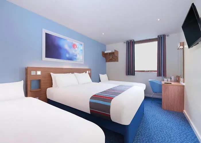 Travelodge Dundee Strathmore Avenue