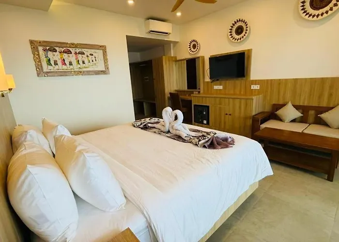 Solaluna Beach Homestay