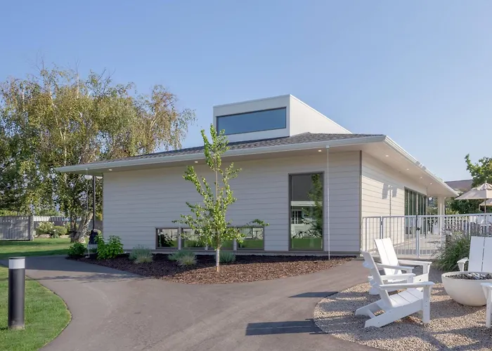 Airport Hotel: Balcomo, A Ramada By Wyndham