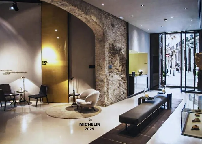 Caro Hotel