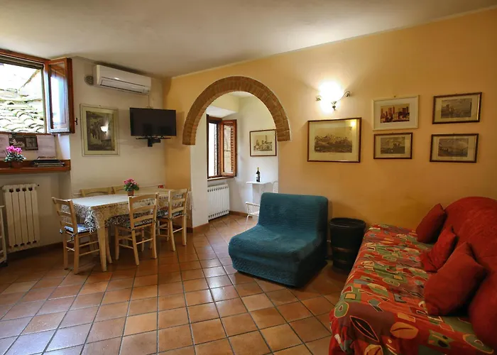 La Torre Nomipesciolini