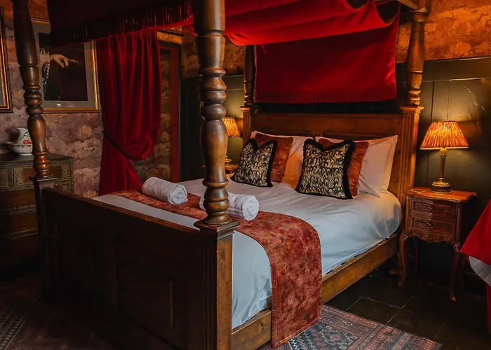 Golden Fleece York