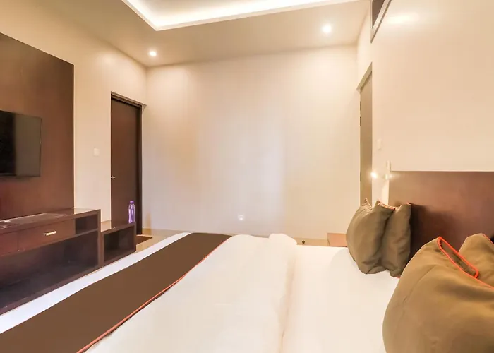 Hotel with pool: Super Townhouse Amaraa Farms Near Lulu Hypermarket