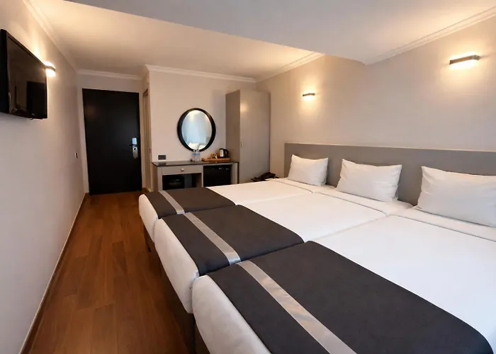 Peak Star Hotel