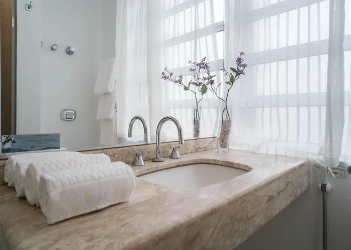 Hotel Normandie By Easy Plus