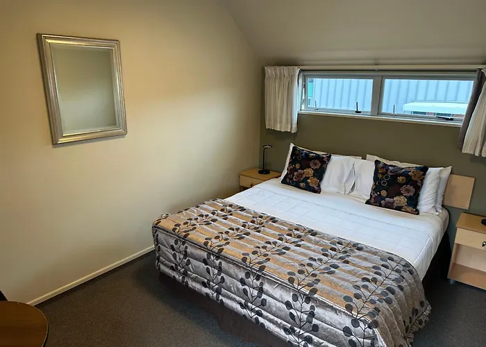 Asure Centrepoint Motel