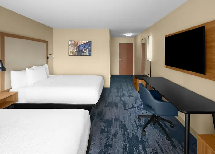 Hotels with pool Fairfield Inn & Suites Denver Airport