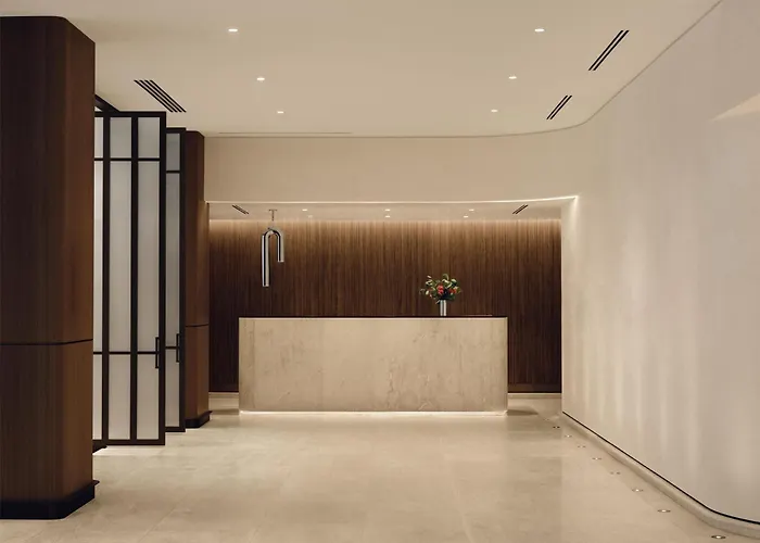 Vogue Downtown, Curio Collection By Hilton