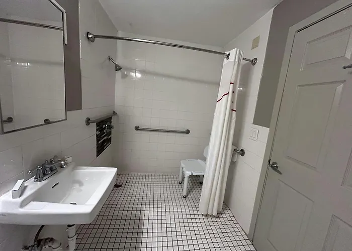 Red Roof Inn Arlington - Entertainment District