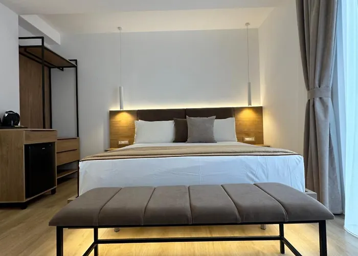 Romantic hotel: Villa White