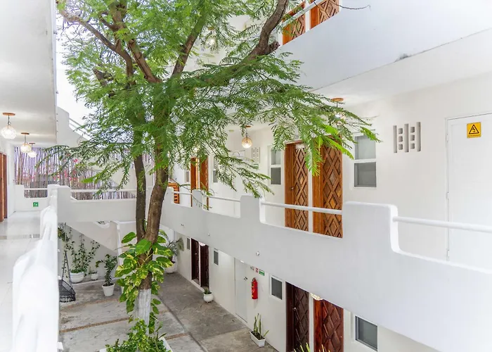 Ahava Hotel