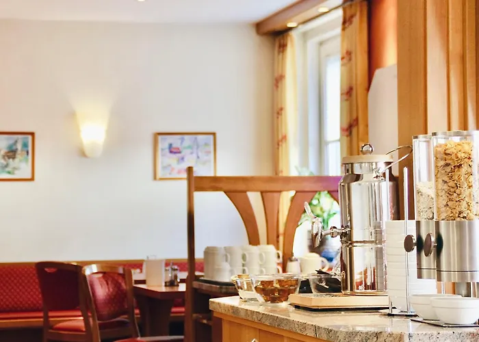 Hotel Kriemhild Am Hirschgarten