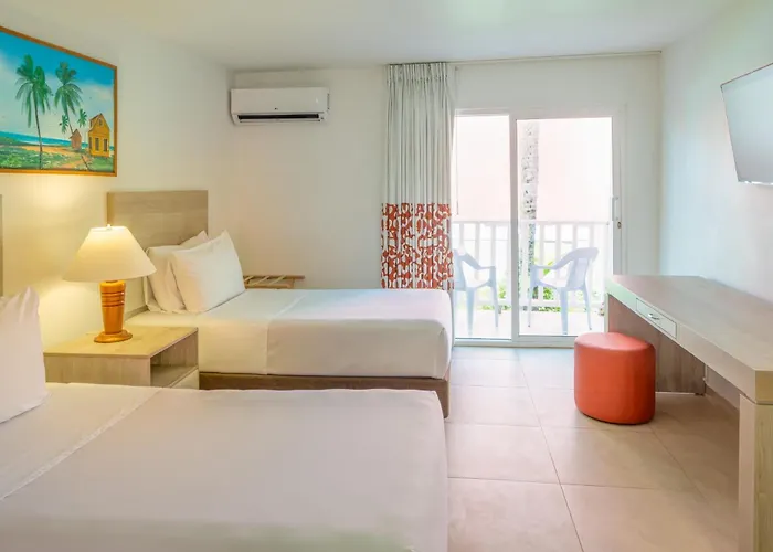 Resort: Decameron San Luis