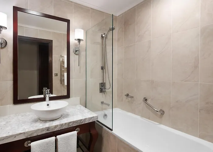 5 star hotel: Sheraton Samoa Aggie Grey'S Hotel & Bungalows