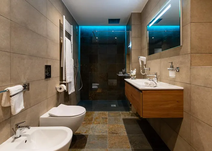 Marcus Suite