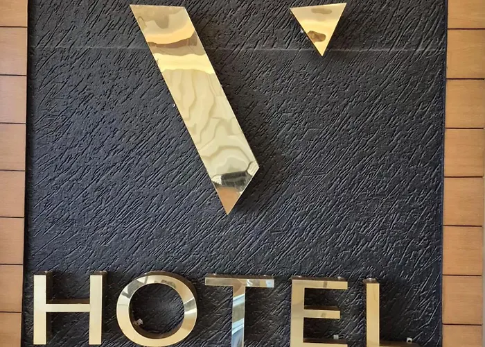 Hotel V