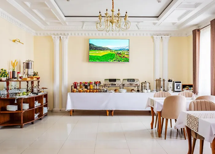 Pet Friendly hotel: Grand Nur Hotel