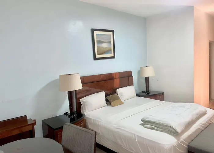 Amsy Hotel