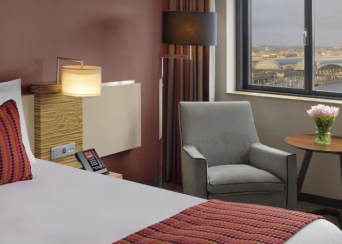 Hôtel 4 étoiles: Moevenpick Hotel Amsterdam City Centre