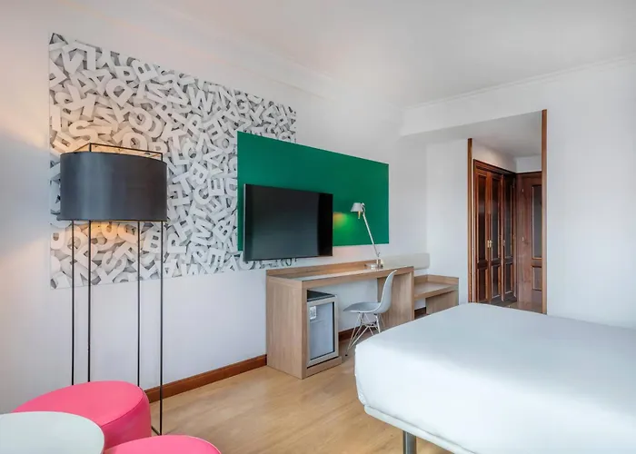 Hôtel accueillant les animaux: Hotel Santiago Plaza Affiliated By Melia