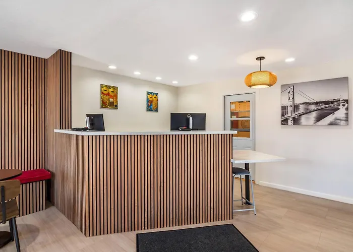 Motel: La Luna Inn, An Ascend Collection Hotel