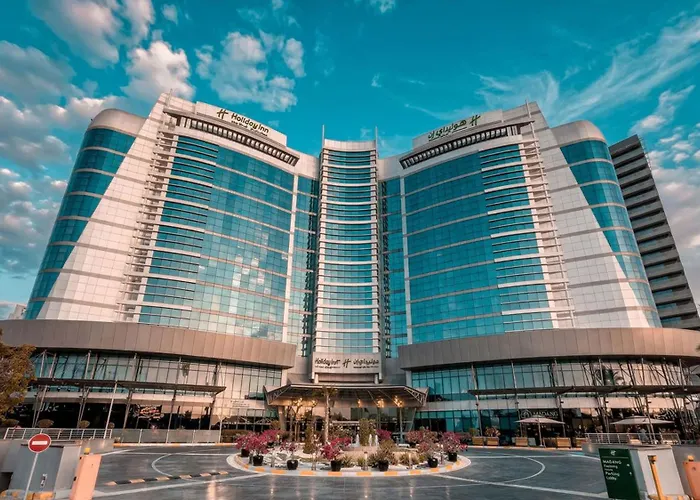 4 Sterne Hotels Holiday Inn Abu Dhabi By Ihg