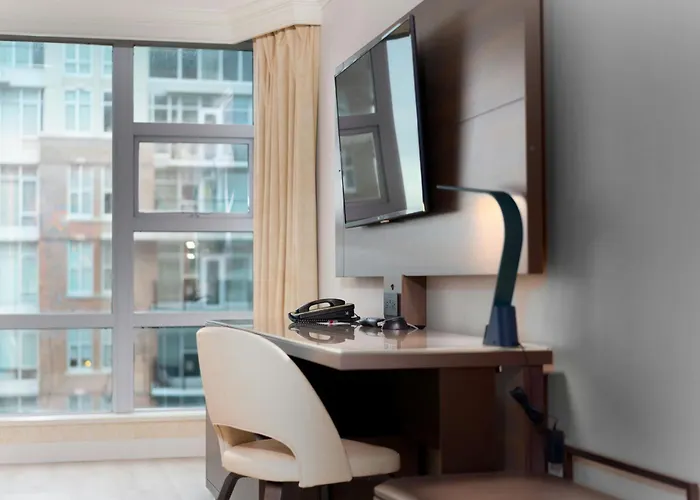 Pet Friendly hotel: Victoria Marriott Inner Harbour