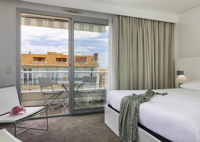 Hotel con vista: Ibis Styles Menton Centre