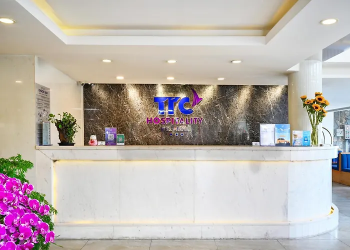 Ttc Hotel Deluxe Airport