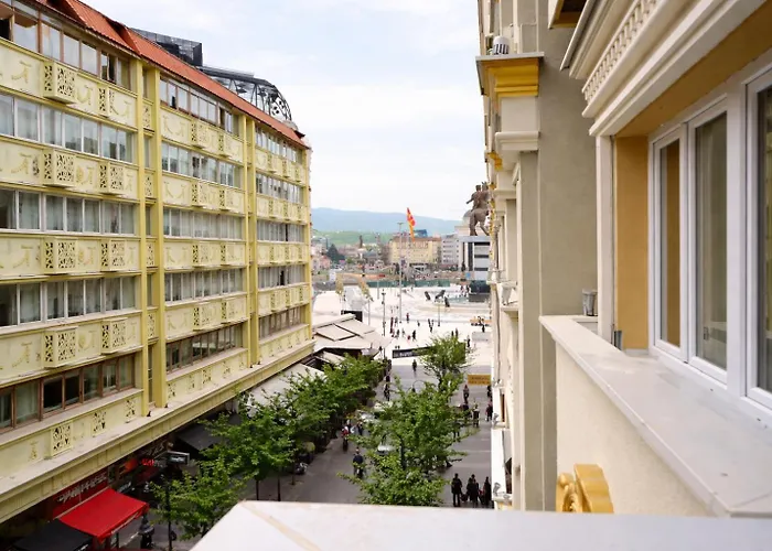 Alexandar Square Boutique