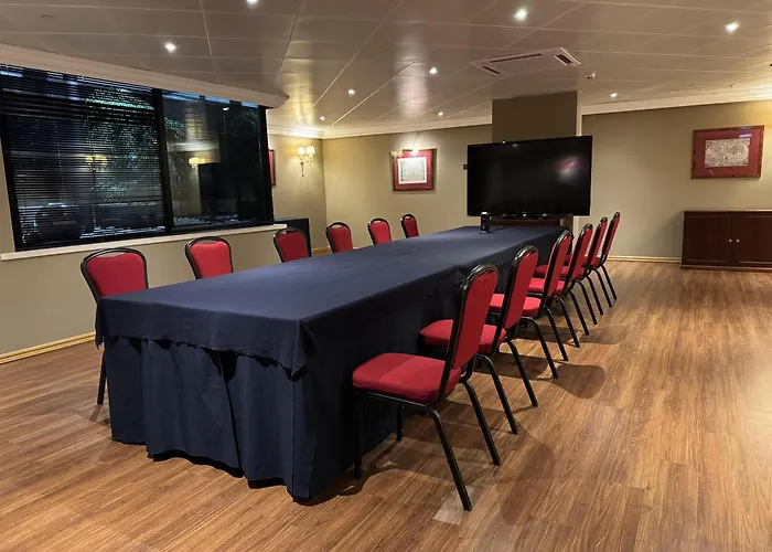 Airport Hotel: Dom Pedro Lisboa Hotel, A Member Of Radisson Individuals