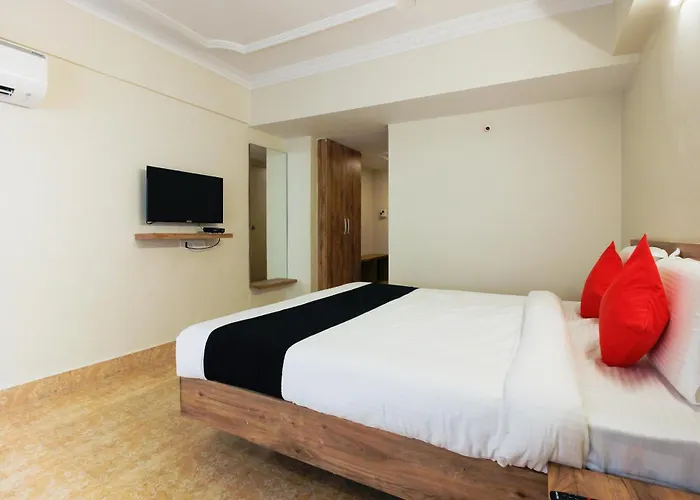 Capital O Sri Suprabhat Grand Near Kachiguda Railway Station