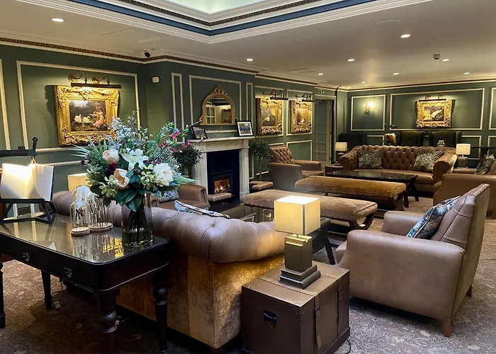 Swan'S Nest Hotel