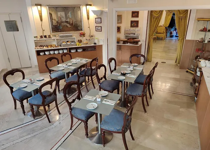 Pet Friendly hotel: Hotel Art Resort Galleria Umberto