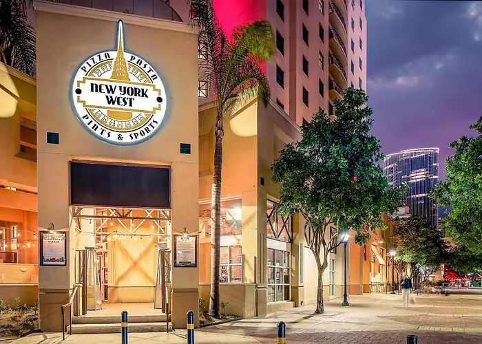 Motel: Embassy Suites By Hilton San Diego Bay Downtown
