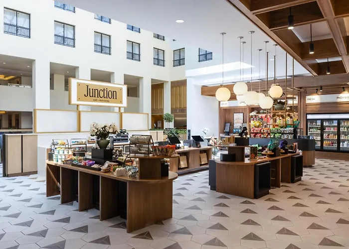 Hotel with Tennis: Hilton New Orleans Riverside