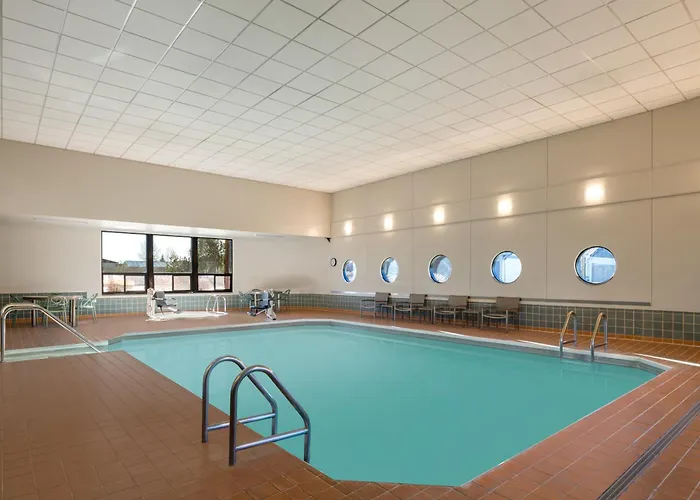 Beach Hotels Garner Butte By Ihg