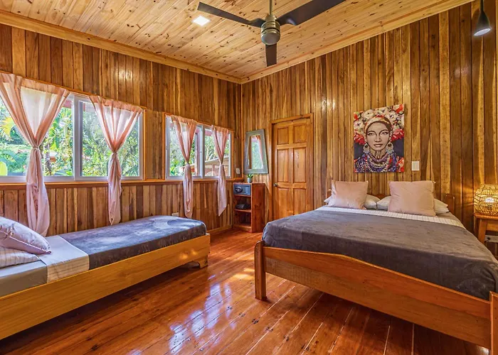 Vacation rental: Las Caletas Lodge
