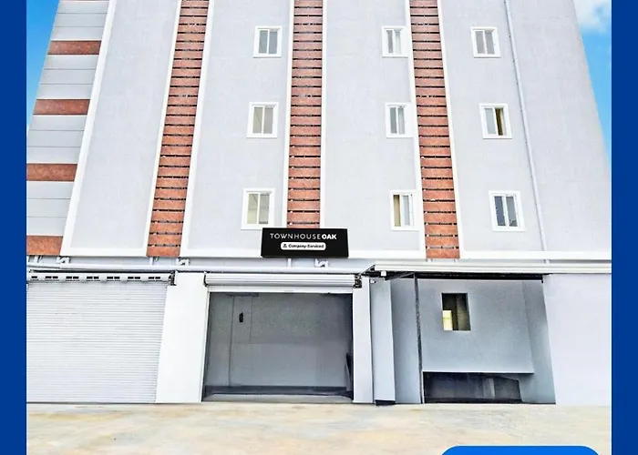 Pet Friendly hotel: Super Townhouse Oak Kompally