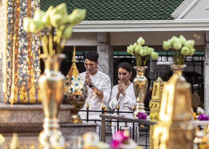 Hotel with pool: Courtyard By Marriott Bangkok