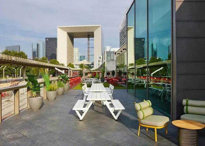citizenM Paris La Défense